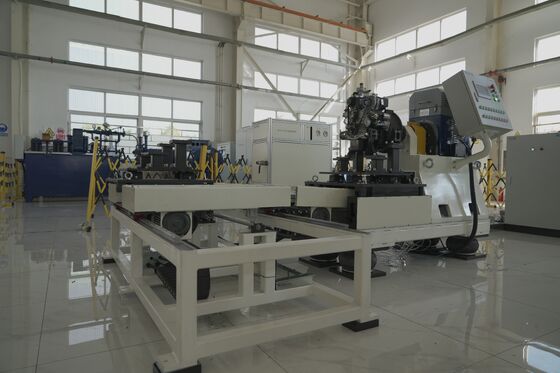 جهاز اختبار محرك ديزل متعدد الوقود لجميع الظروف SSCD250-2500/6000 بقدرة 250 كيلووات وعزم دوران 955 نيوتن متر