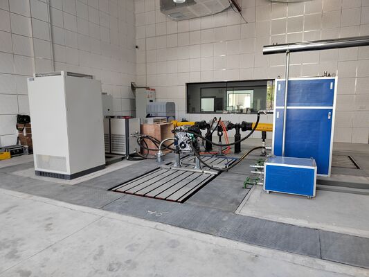 نظام منصة اختبار دينامومتر ناقل حركة سيارات الركاب SSCG250-3000/8000 بقدرة 250 كيلووات